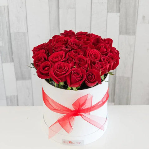 Rose Hat Box White Twenty